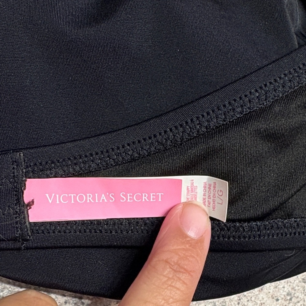 Victoria's Secret Black Strapless Bikini Top - Picture 4 of 5